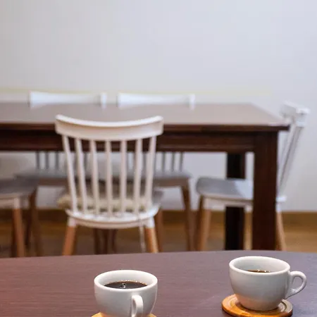 Spacious 2 Bedroom Center 5p Апартаменты *