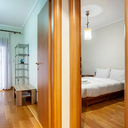 Spacious 2 Bedroom Center 5p Apartamento