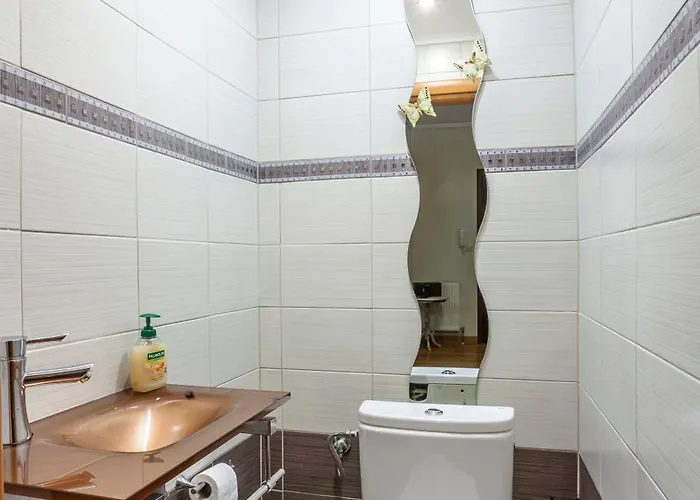 Spacious 2 Bedroom Center 5p * Salonicco